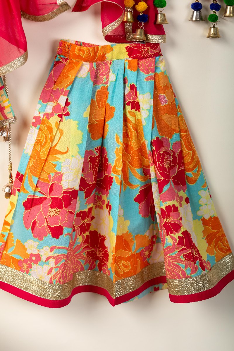 Image for Kusvaa Grw090 Hema Cotton Girls Skirt Top And Dupatta Set Closeup
