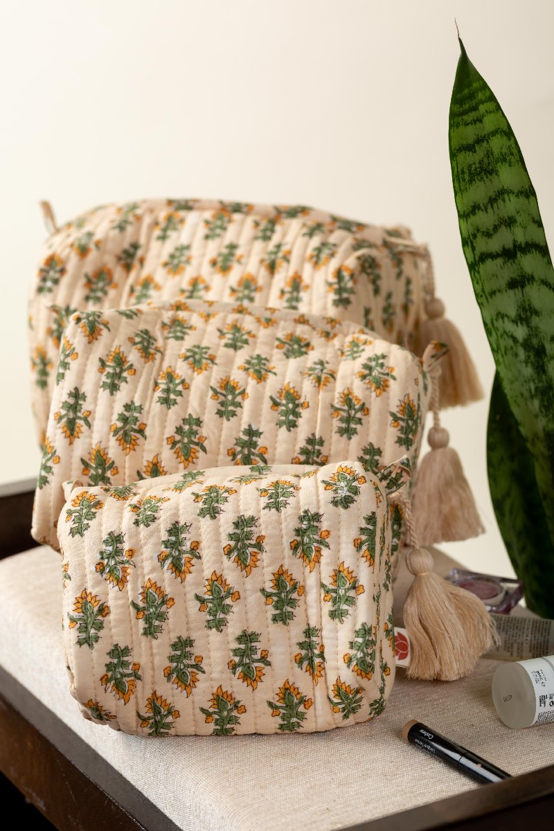 Image for Kusvaa Ubg016 Usha Toiletry Pouch Set Of 3 Closeup