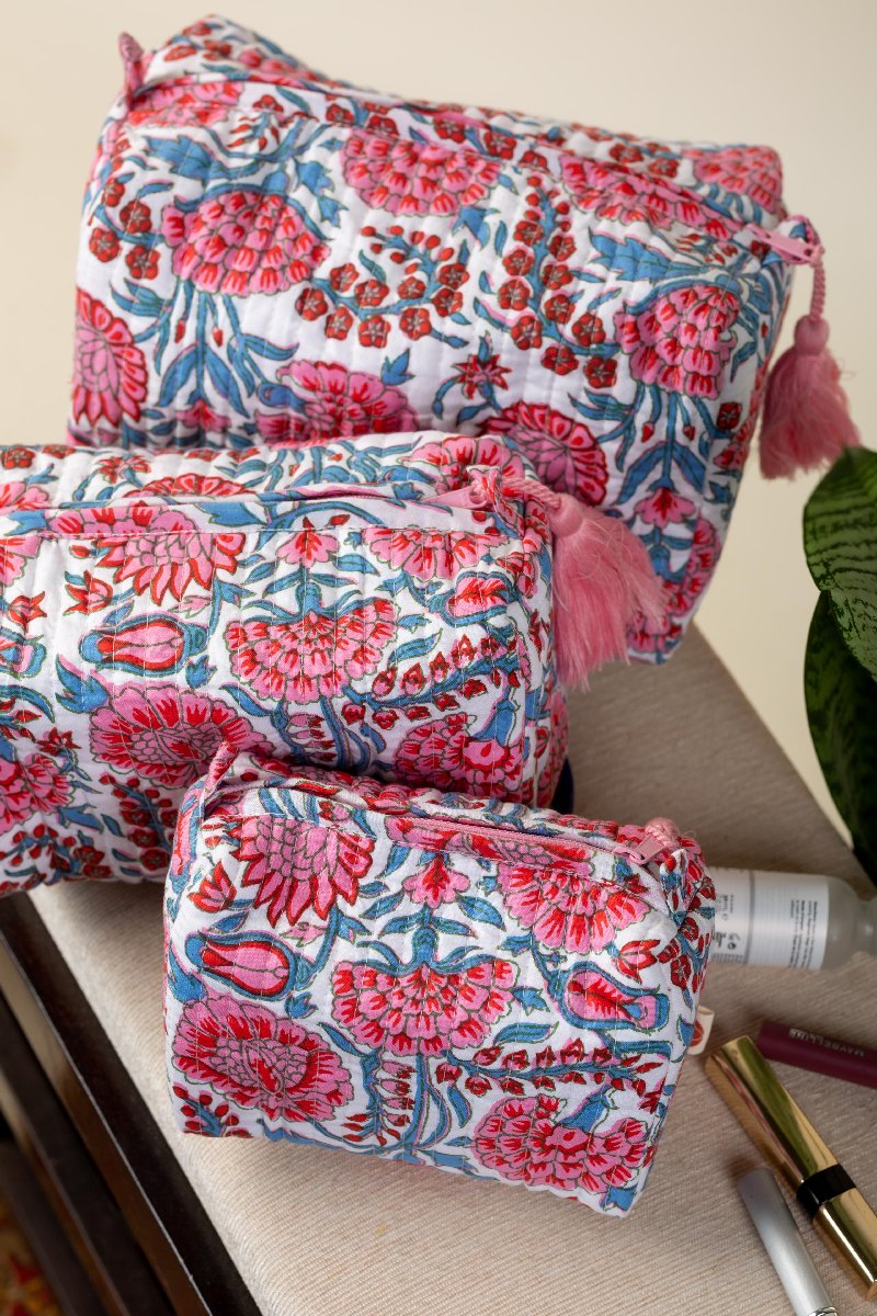 Image for Kusvaa Ubg017 Yashasvi Toiletry Pouch Set Of 3 Closeup 2