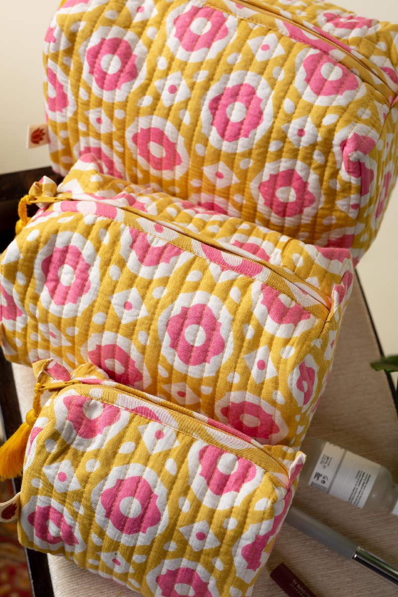 Image for Kusvaa Ubg019 Ishanvi  Toiletry Pouch Set Of 3 Closeup 2