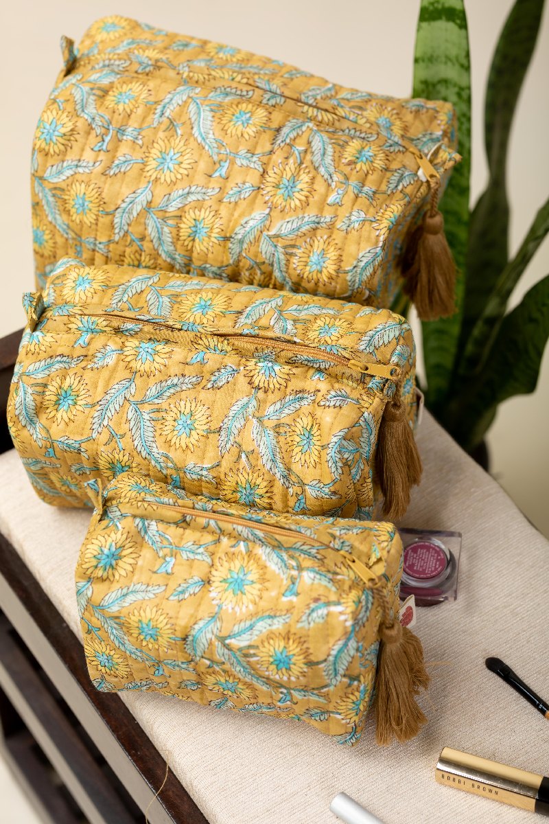 Image for Kusvaa Ubg020 Kaeya Toiletry Pouch Set Of 3 Closeup 2