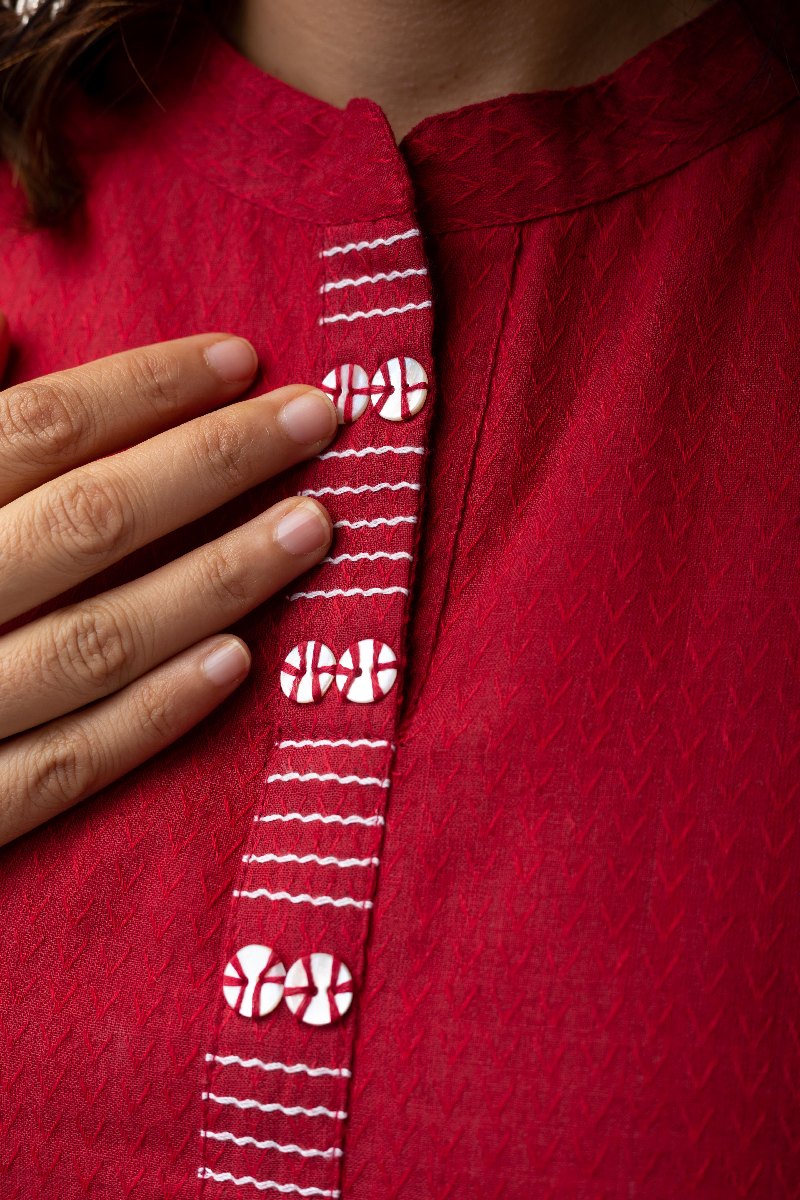 Image for Kusvaa Wkr176 Arnita Handloom Cotton Kurta Sitting