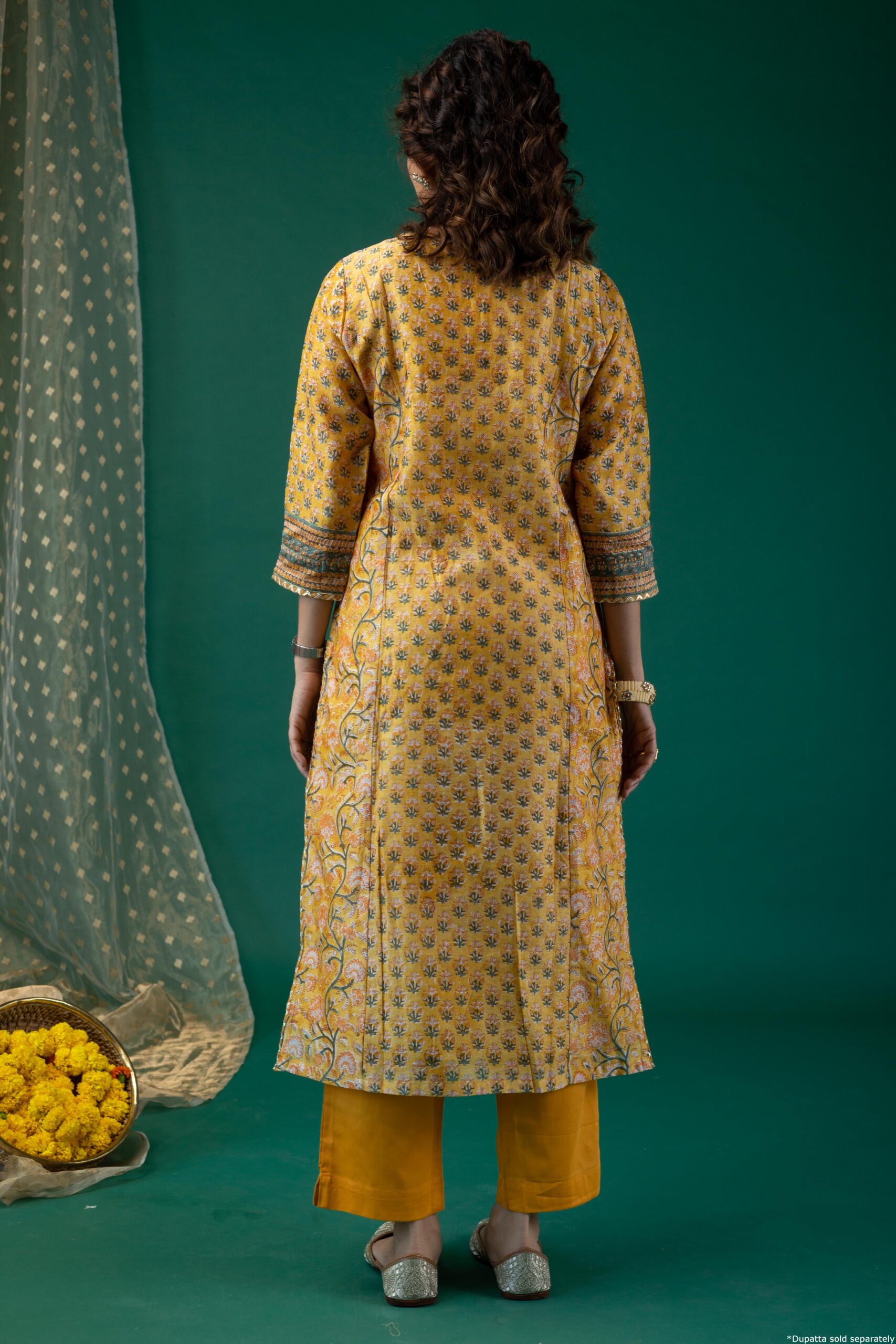 Image for Kusvaa Wkr192 Aarin Chanderi Straight Fit Kurta Back