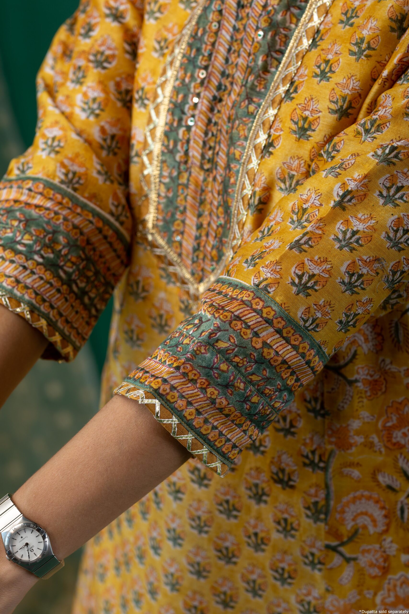 Image for Kusvaa Wkr192 Aarin Chanderi Straight Fit Kurta Closeup 2