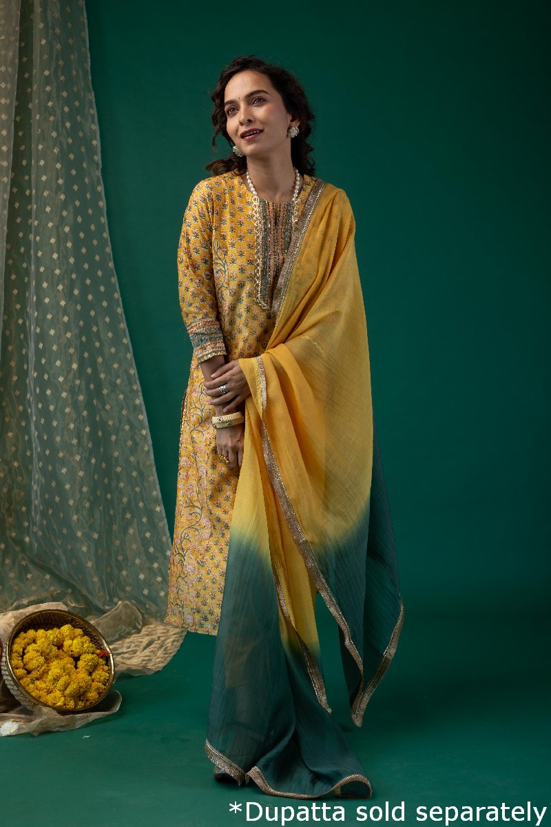 Image for Kusvaa Wkr192 Aarin Chanderi Straight Fit Kurta Closeup 4