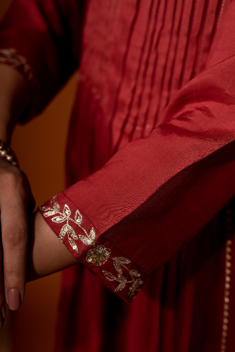Image for Kusvaa Cood111 Aadvi Chanderi Kurta Pant Set Closeup 2