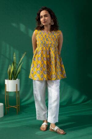 Image for Kusvaa Shk050 Sharvika Cotton Short Kurti Closeup 2 New