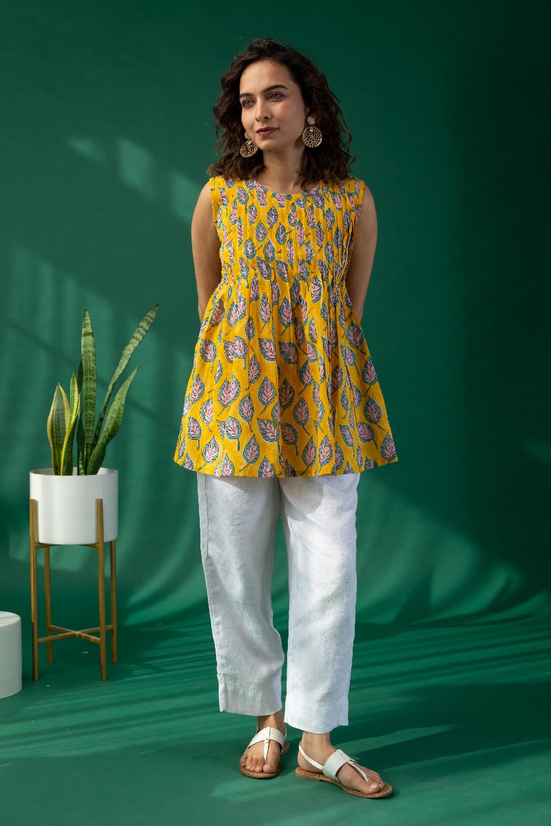 Image for Kusvaa Shk050 Sharvika Cotton Short Kurti Closeup 2 New