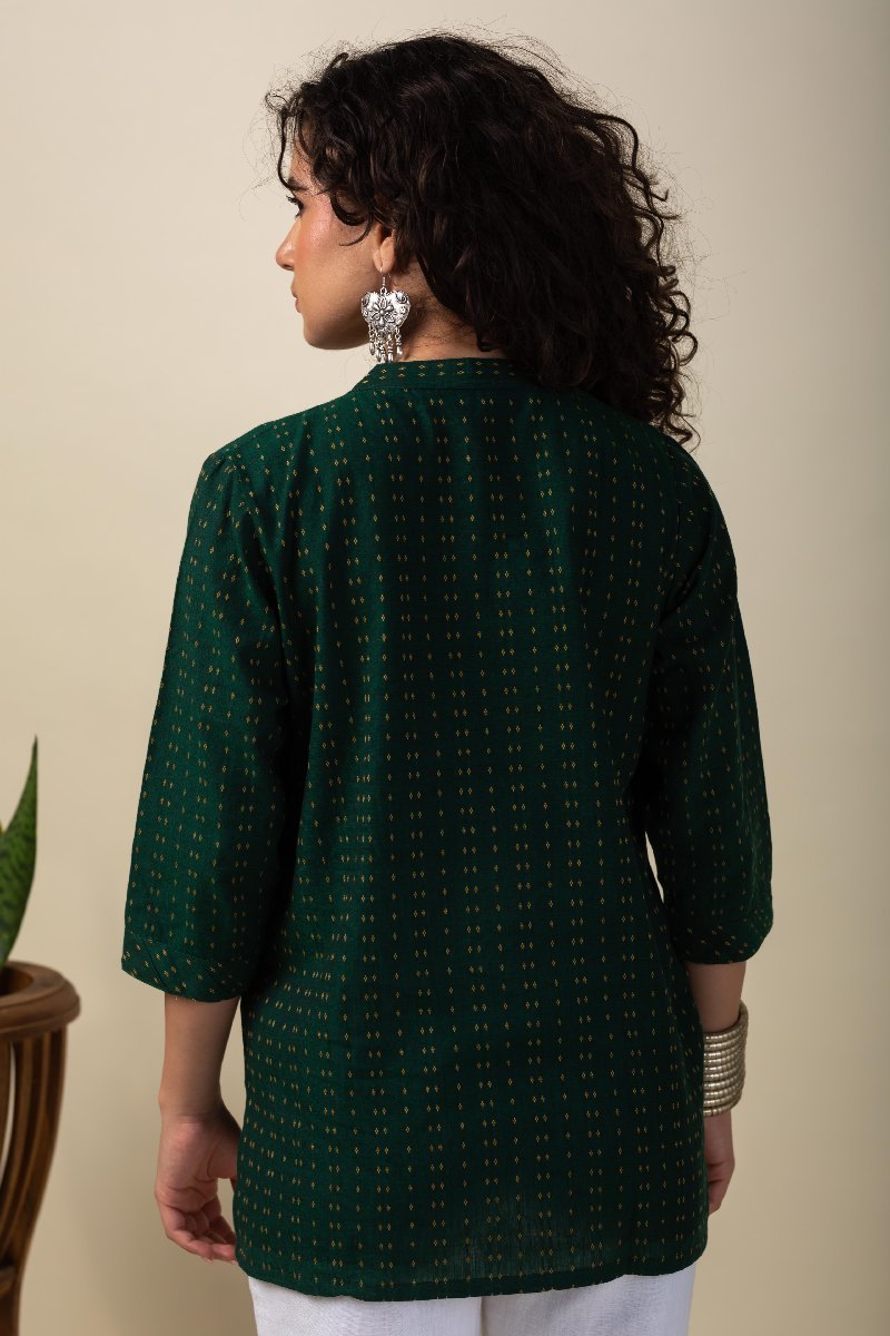 Image for Kusvaa Shk053 Vritika Handloom Cotton Short Kurti Closeup 2