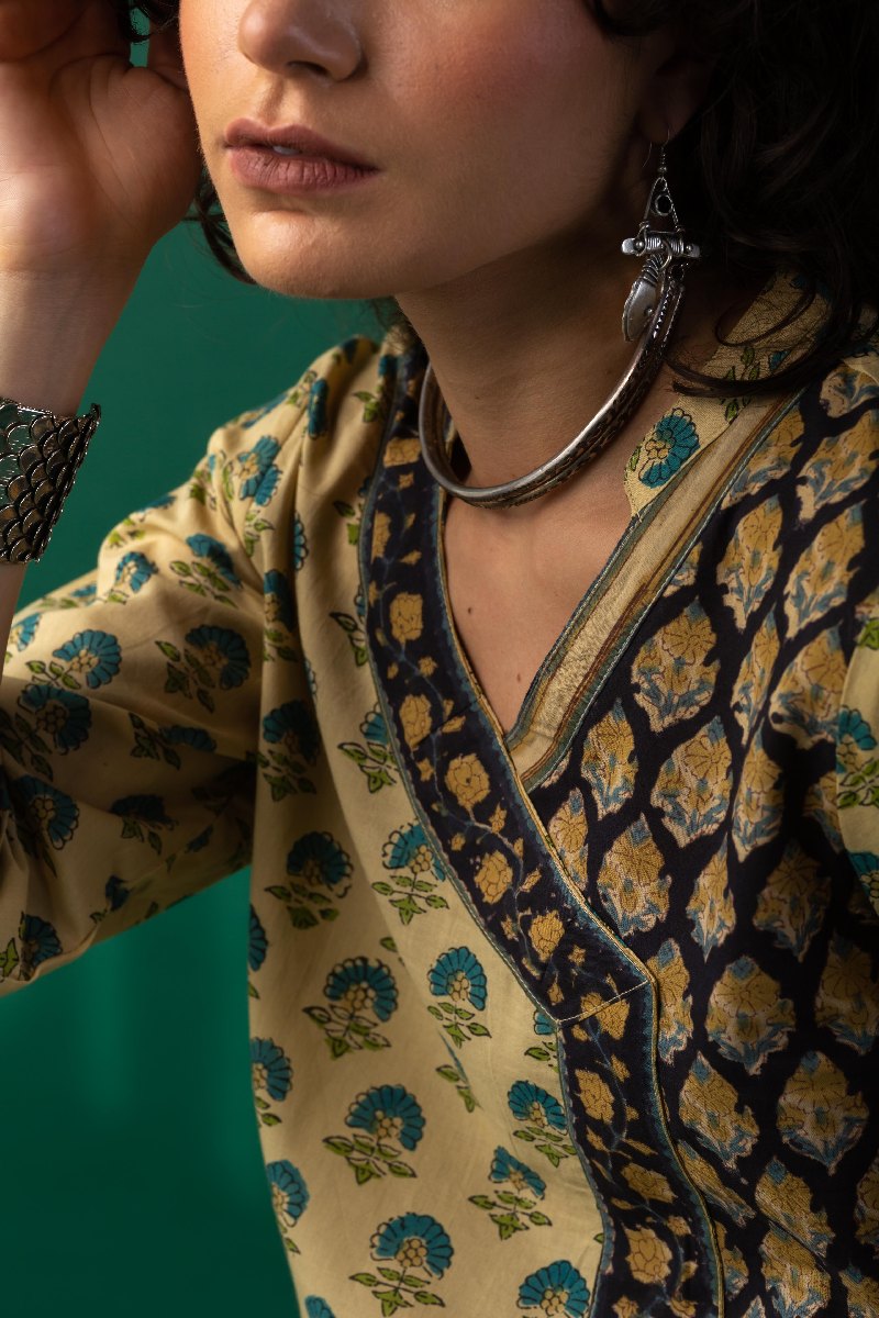 Image for Kusvaa Wkr193 Brithhi Cotton Handblock Print Kurta Closeup 2
