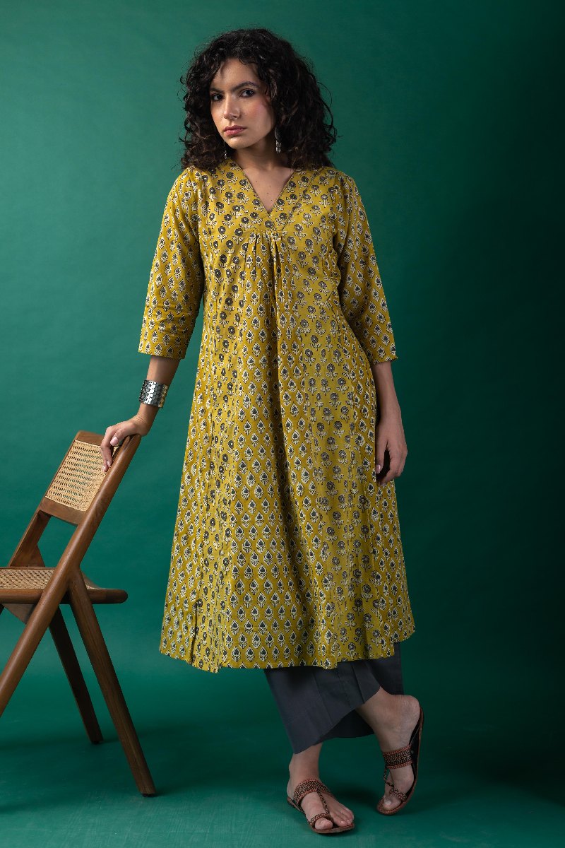 Image for Kusvaa Wkr198 Ishana Cotton Handblock Print Kurta Closeup