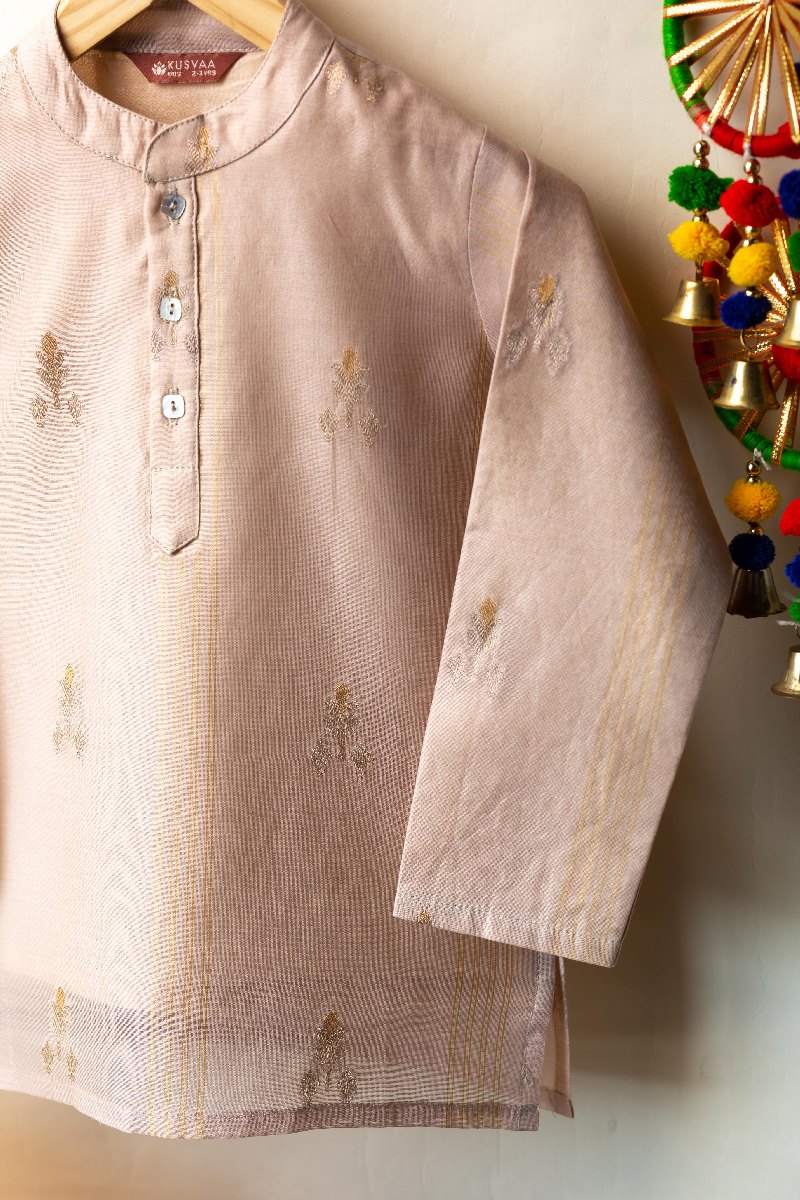 Image for Kusvaa Byw056 Viraaj Chanderi Boys Kurta Closeup 2