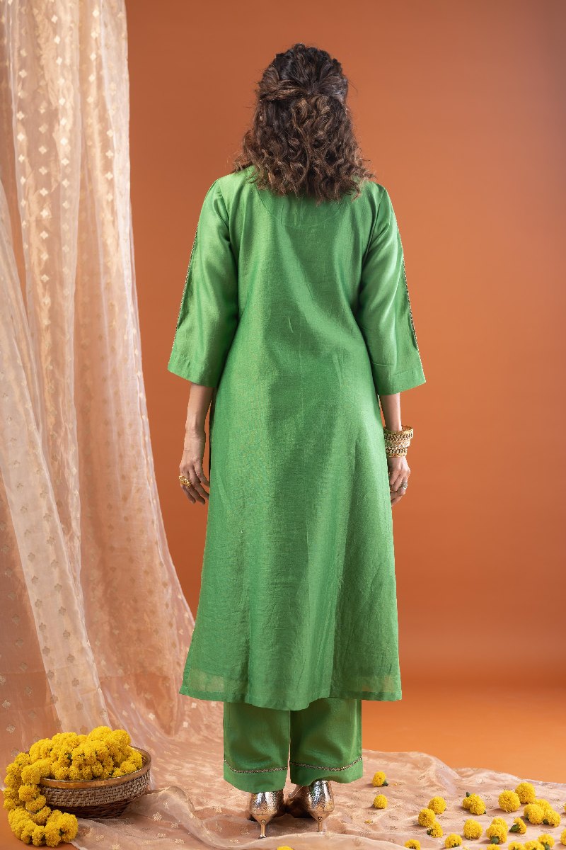 Image for Kusvaa Cood107 Ayanka Chanderi Kurta Pant Set Back