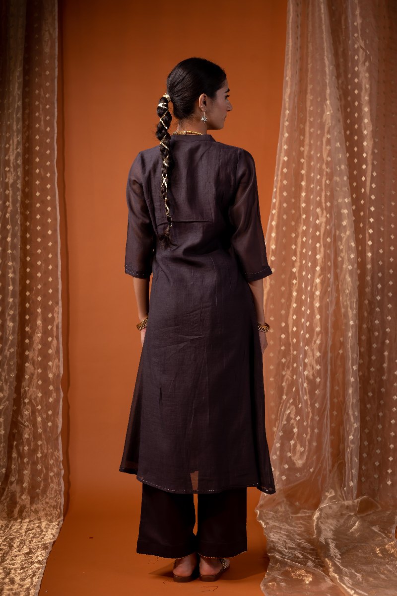 Image for Kusvaa Cood110 Nitya Chanderi Kurta Pant Set Closeup 4