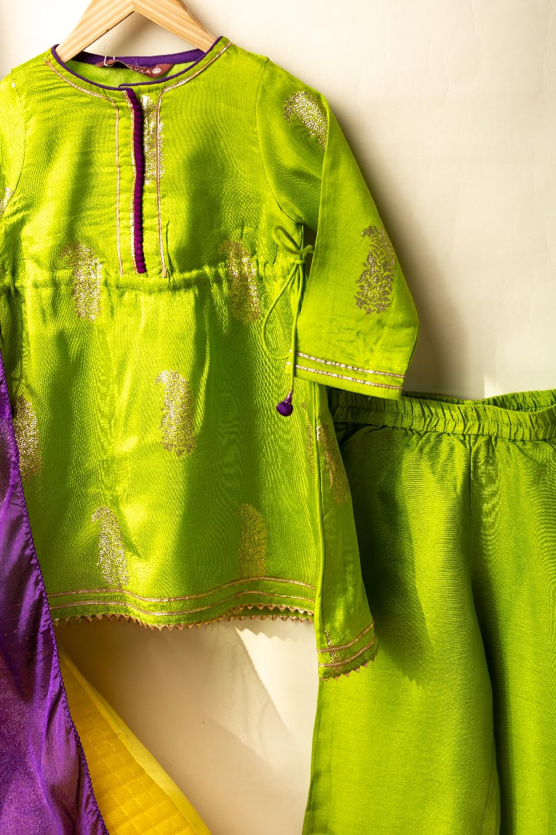 Image for Kusvaa Grw097 Sriui Silk Girls Complete Suit Set Front