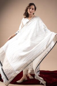 Image for Kusvaa Kds023 Vanshu Tussar Silk Kurta Dupatta Set Neck