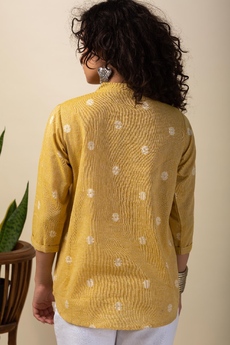 Image for Kusvaa Shk057 Sanal Handloom Cotton Short Kurti Closeup 2