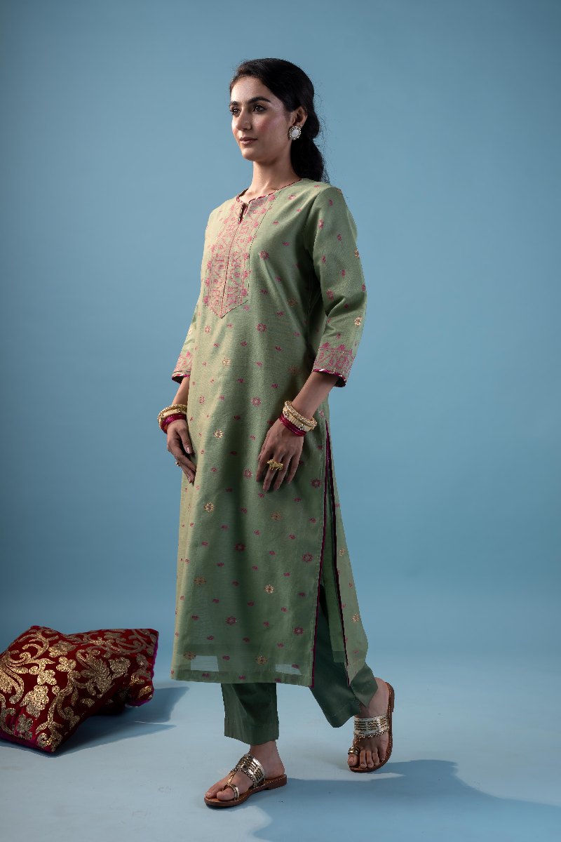 Image for Kusvaa Wkr212 Aarna Chanderi Jamdaai Kurta Back