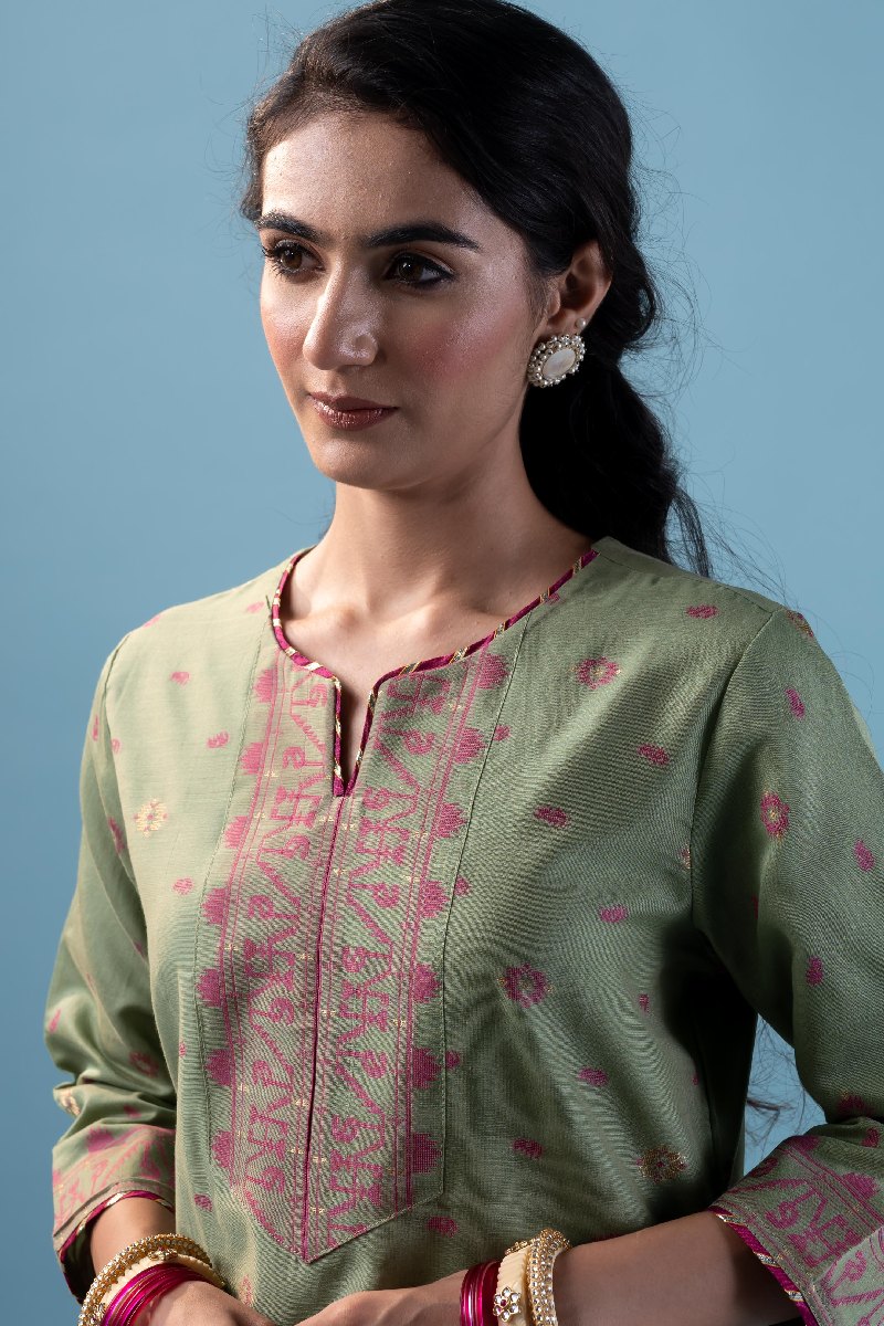 Image for Kusvaa Wkr212 Aarna Chanderi Jamdaai Kurta Featured