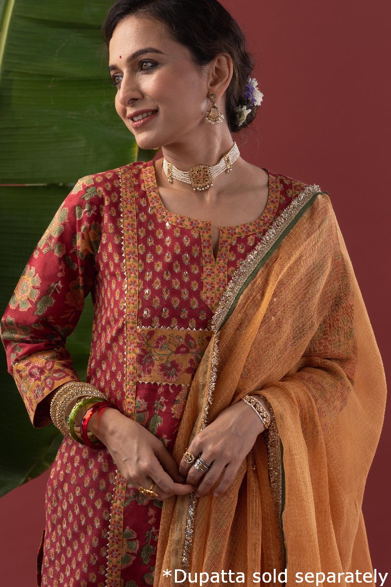 Image for Kusvaa Wkr215 Ahani Cotton Handblock Print Kurta Sitting