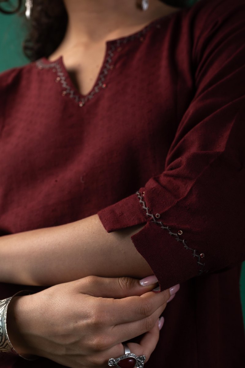 Image for Kusvaa Wkr219 Kriti Handloom Cotton Kurta Closeup 2