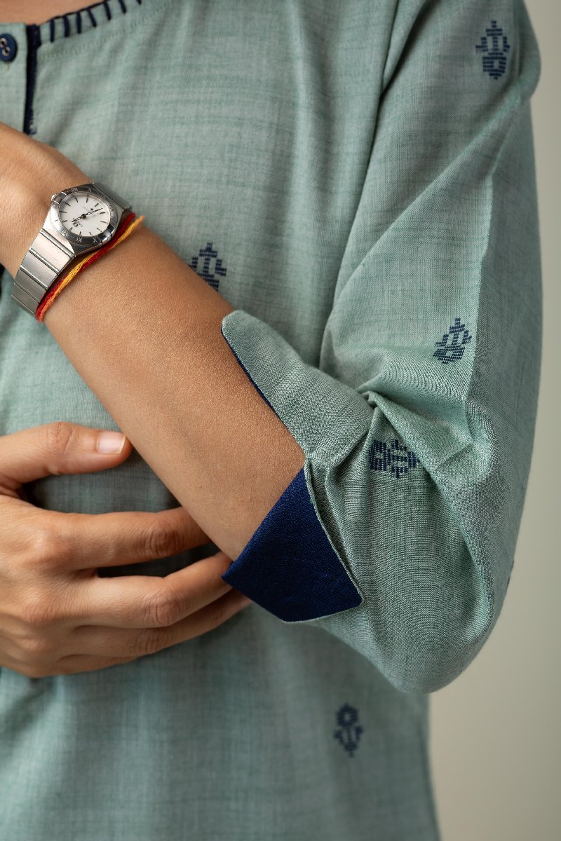 Image for Kusvaa Wkr220 Shaisa Handloom Cotton Kurta Closeup 2