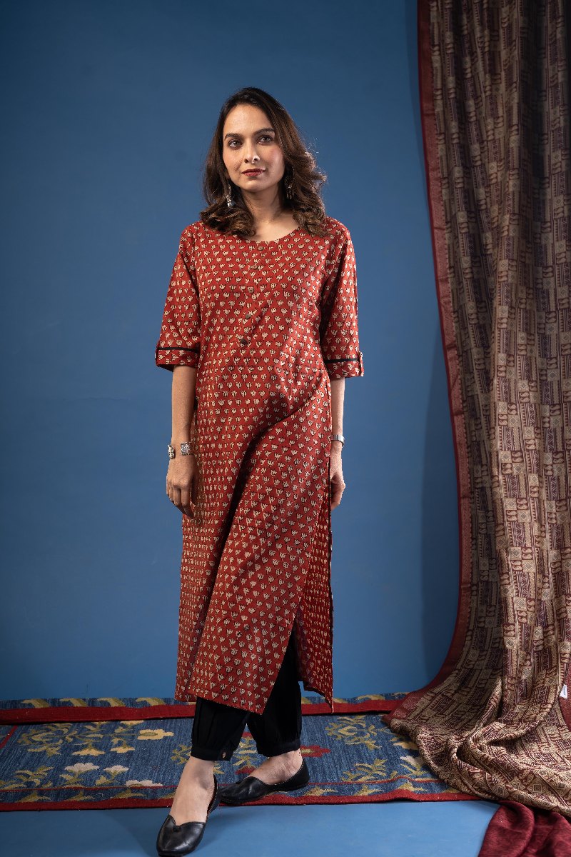 Image for Kusvaa Wkr228 Krita Cotton Handblock Print Kurta Closeup