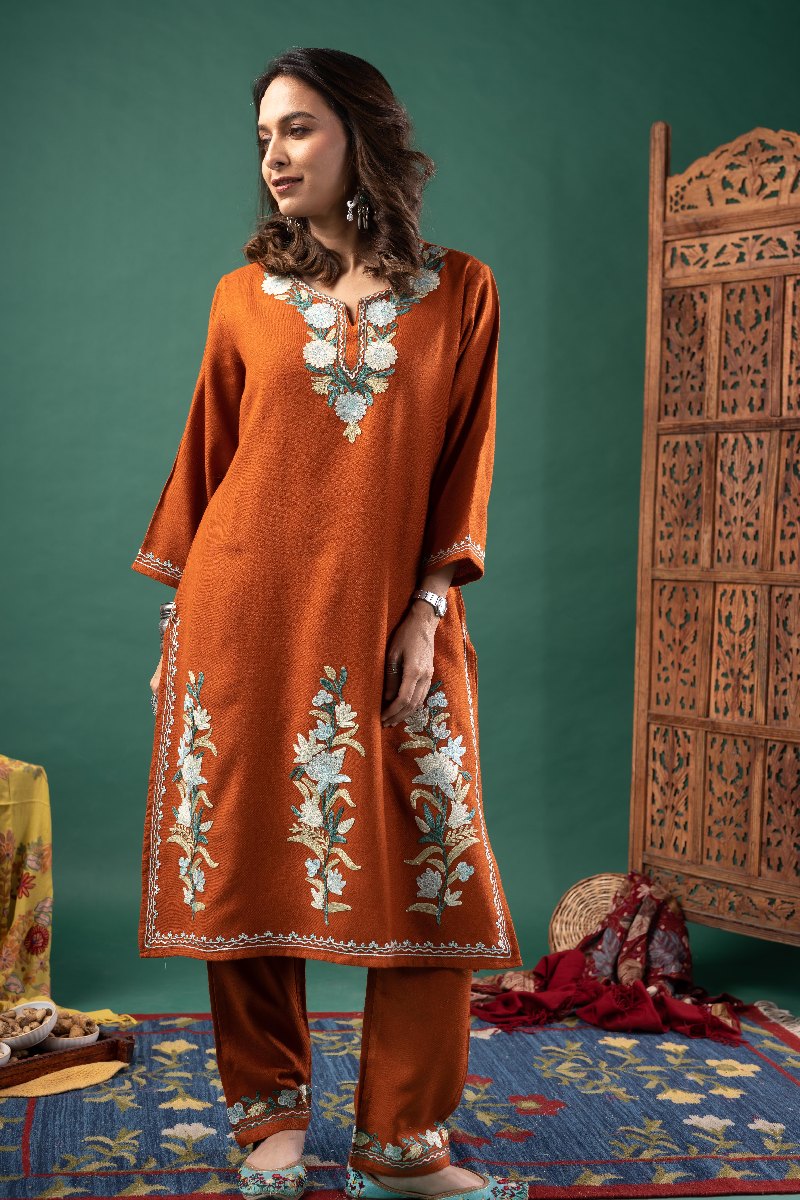 Image for Kusvaa Cood119 Pinu Woolen Kurta Pant Set Neck