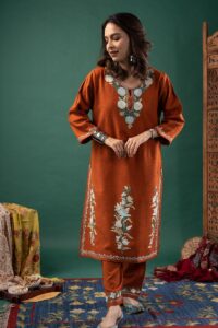 Image for Kusvaa Cood119 Pinu Woolen Kurta Pant Set Sitting