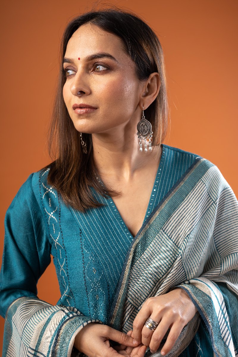 Image for Kusvaa Kds026 Iska Kurta With Dupatta Set Featured