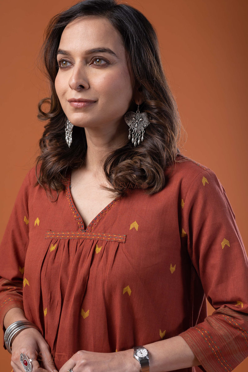 Image for Kusvaa Cood127 Kinaya Handloom Cotton Kurta Pant Set Featured