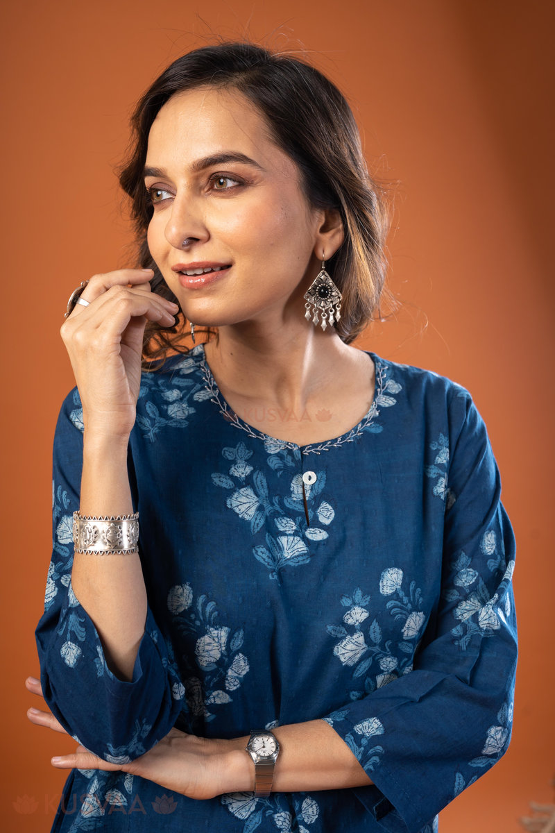 Image for Kusvaa Wkr244 Nainika Cotton Handblock Print Kurta Featured