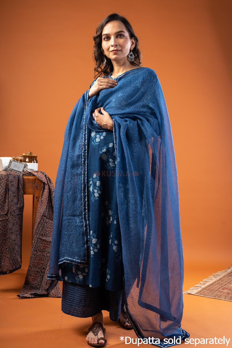Image for Kusvaa Wkr244 Nainika Cotton Handblock Print Kurta Side