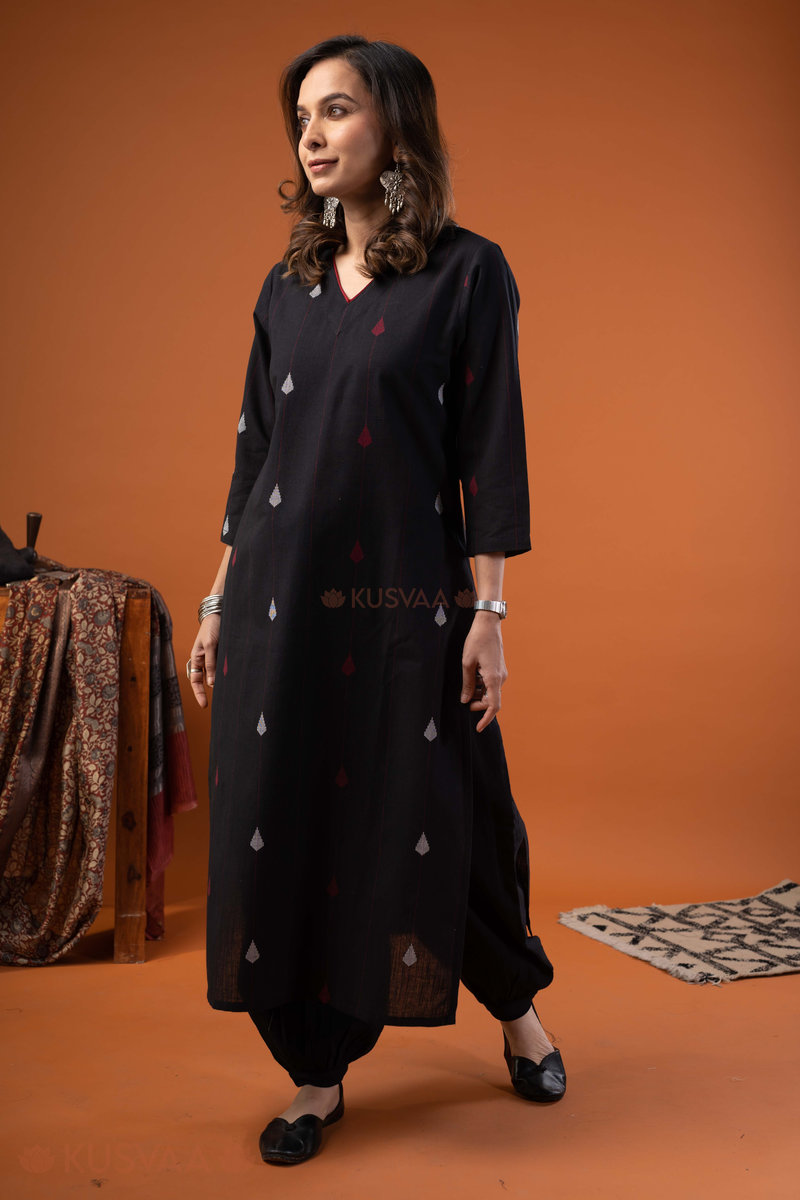 Image for Kusvaa Wkr254 Urvi Handloom Cotton Kurta Side