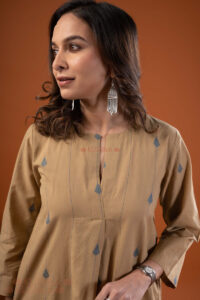 Image for Kusvaa Cood128 Adira Handloom Cotton Kurta Pant Set Featured