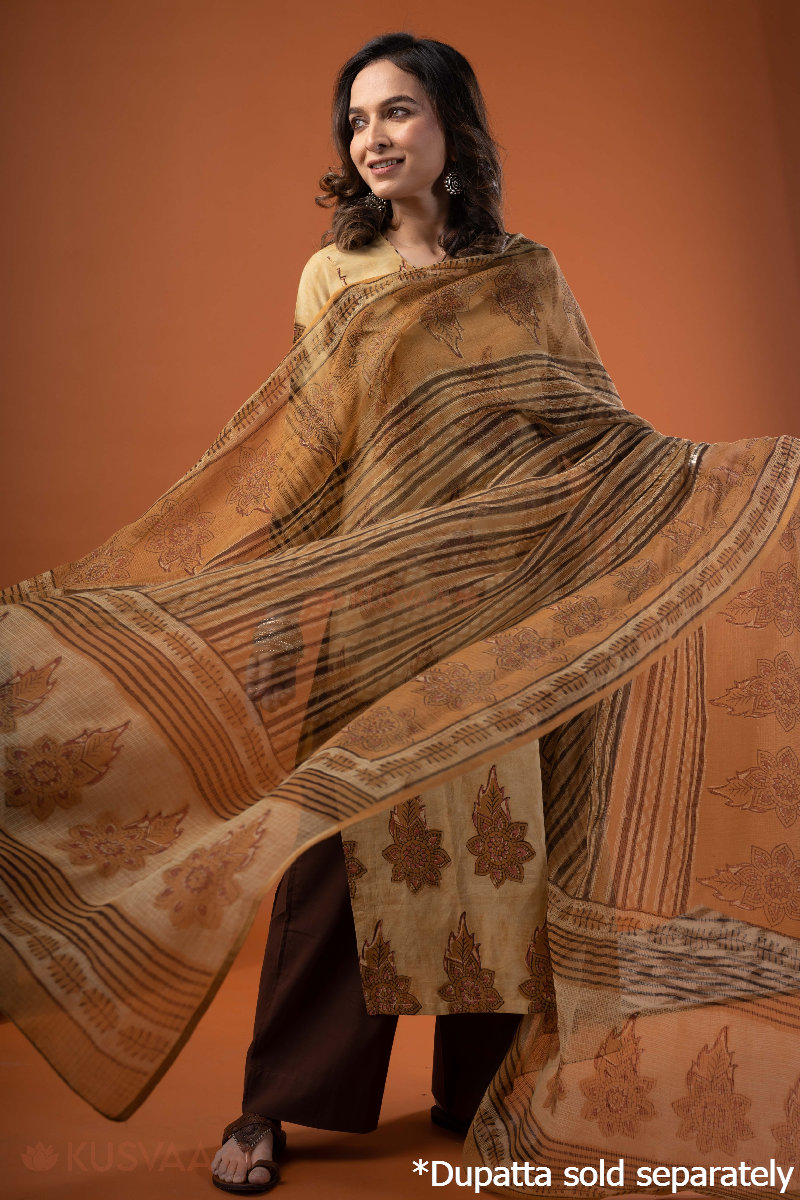 Image for Kusvaa Wkr262 Saroya Cotton Handblock Print Kurta Pattern
