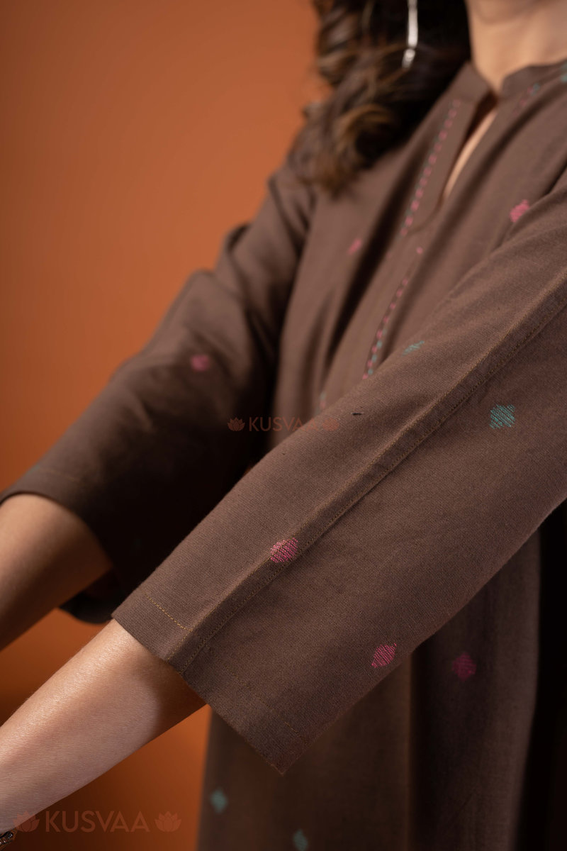 Image for Kusvaa Wkr264 Akshani Handloom Cotton Kurta Closeup 2