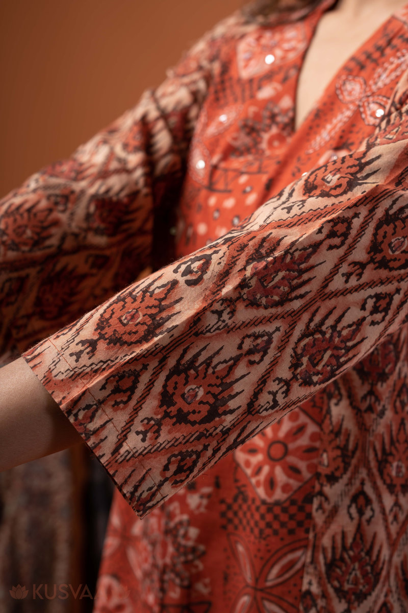 Image for Kusvaa Wkr266 Vyara Cotton Handblock Print Kurta Closeup 2