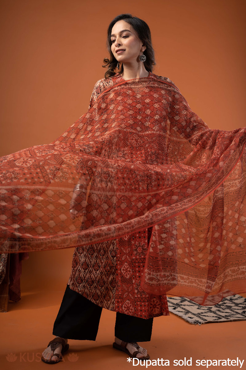 Image for Kusvaa Wkr266 Vyara Cotton Handblock Print Kurta Pattern