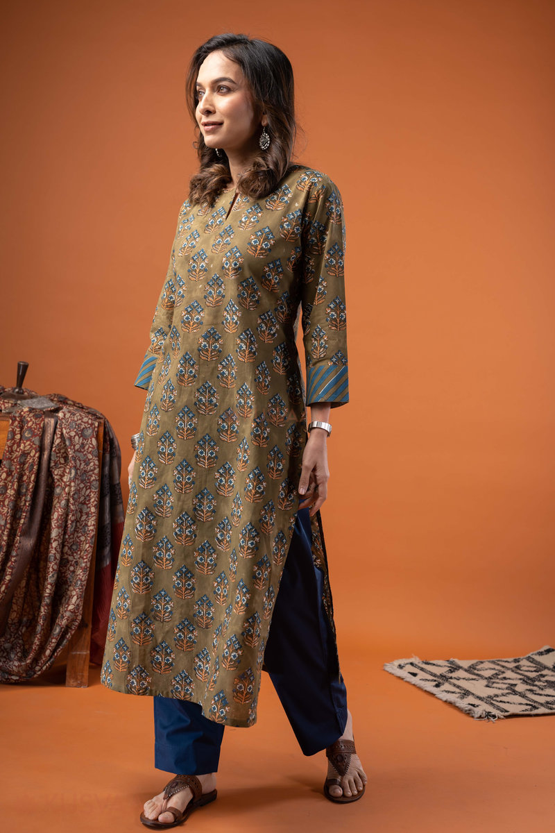 Image for Kusvaa Wkr268 Bismita Cotton Handblock Print Kurta Sleeves