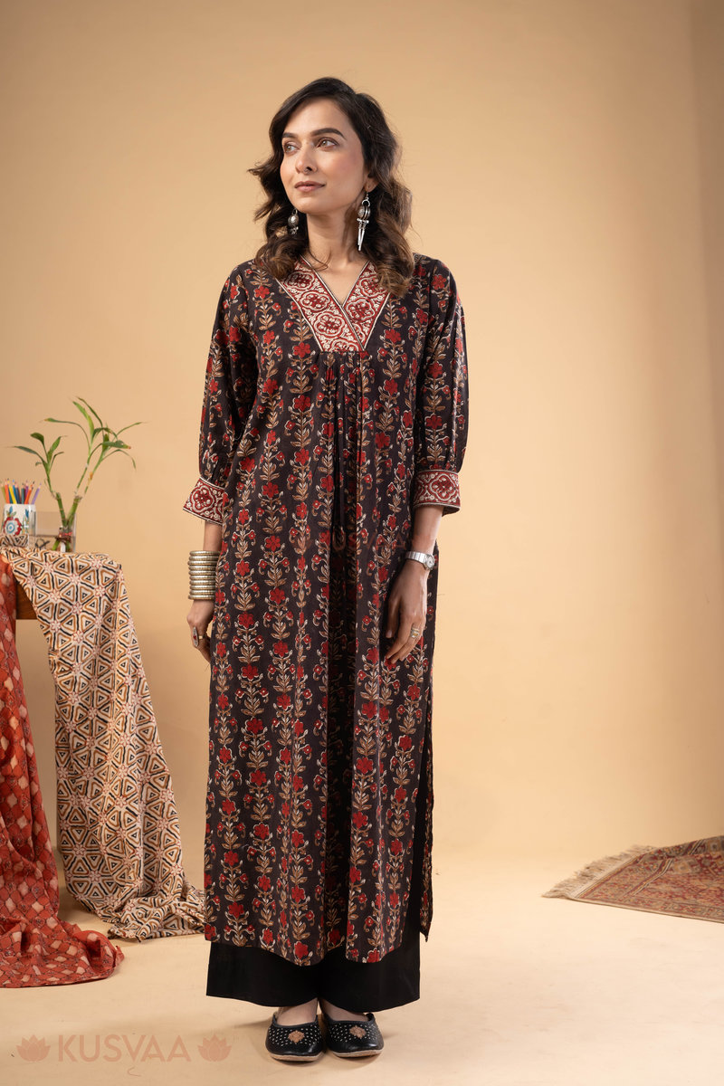 Image for Kusvaa Wkr273 Snigdha Cotton Handblock Print Kurta Sitting