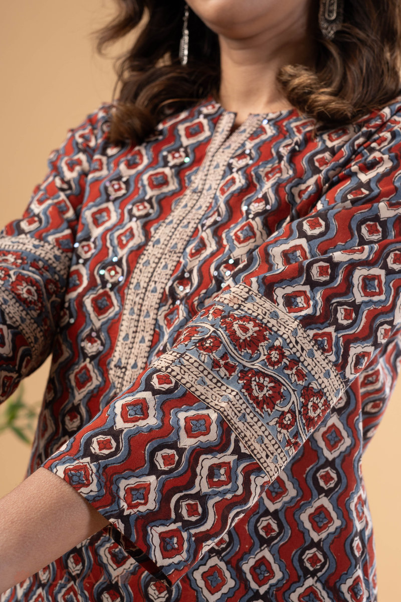 Image for Kusvaa Wkr275 Shrishti Cotton Handblock Print Kurta Closeup 2