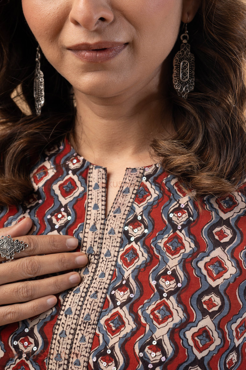 Image for Kusvaa Wkr275 Shrishti Cotton Handblock Print Kurta Closeup