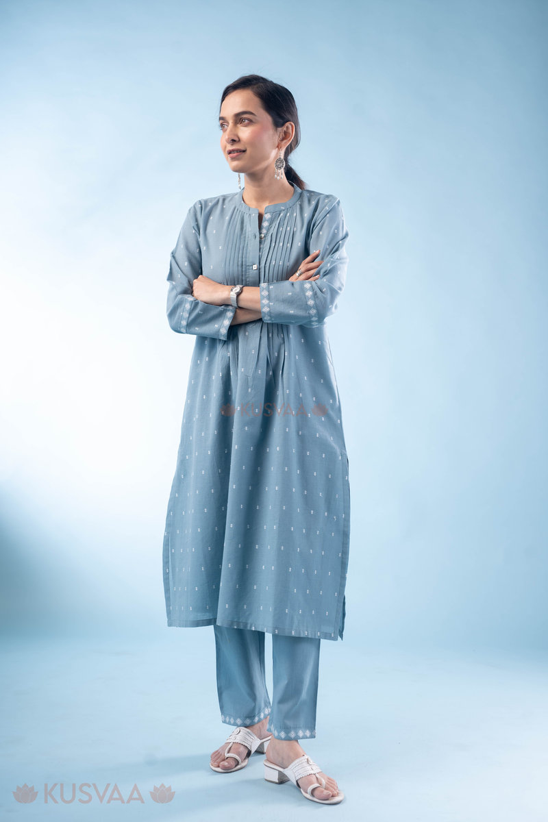 Image for Kusvaa Cood131 Shreeana Handloom Cotton Kurta Pant Set Front