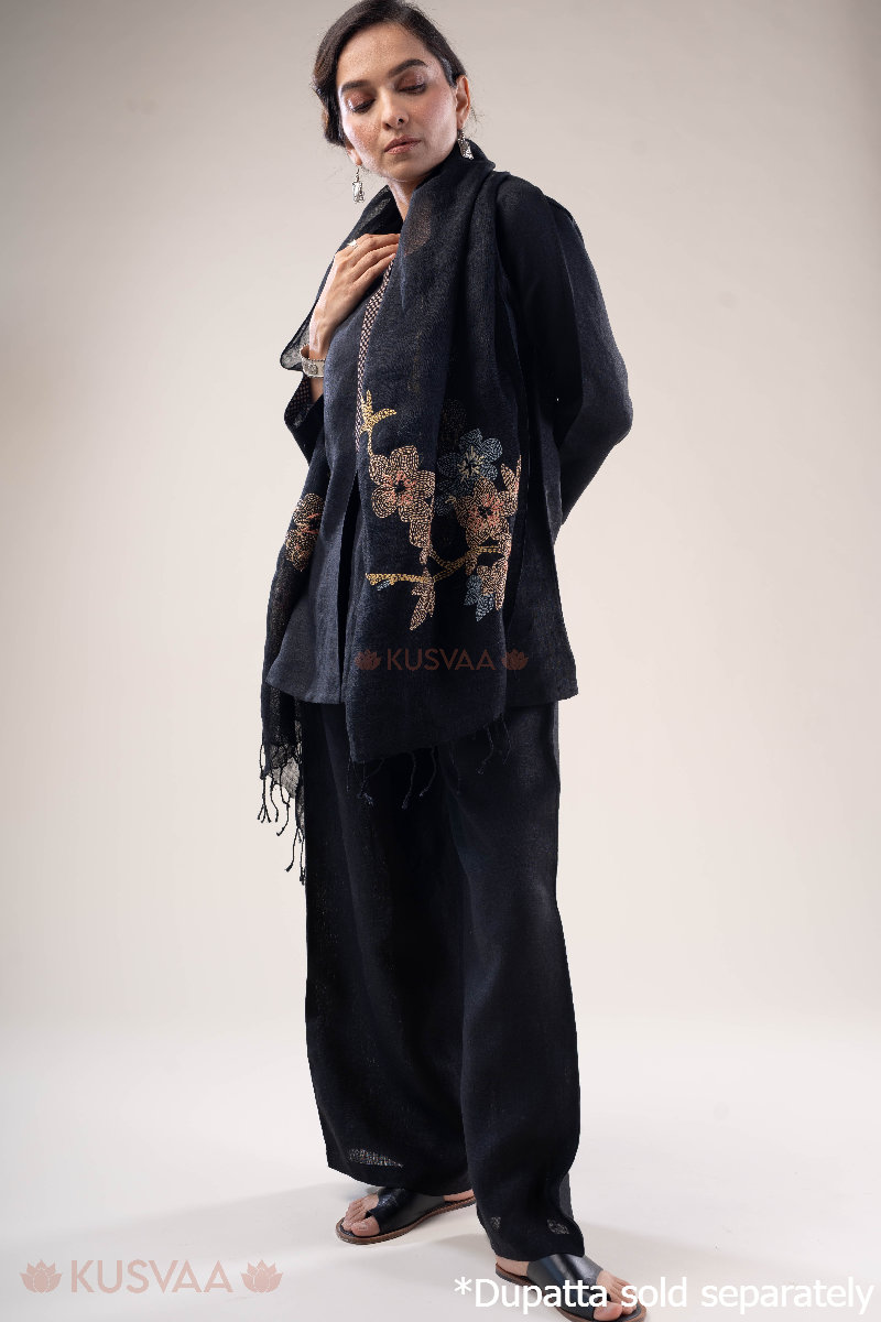 Image for Kusvaa Cood134 Anvidi Linen Kurta Pant Set Back