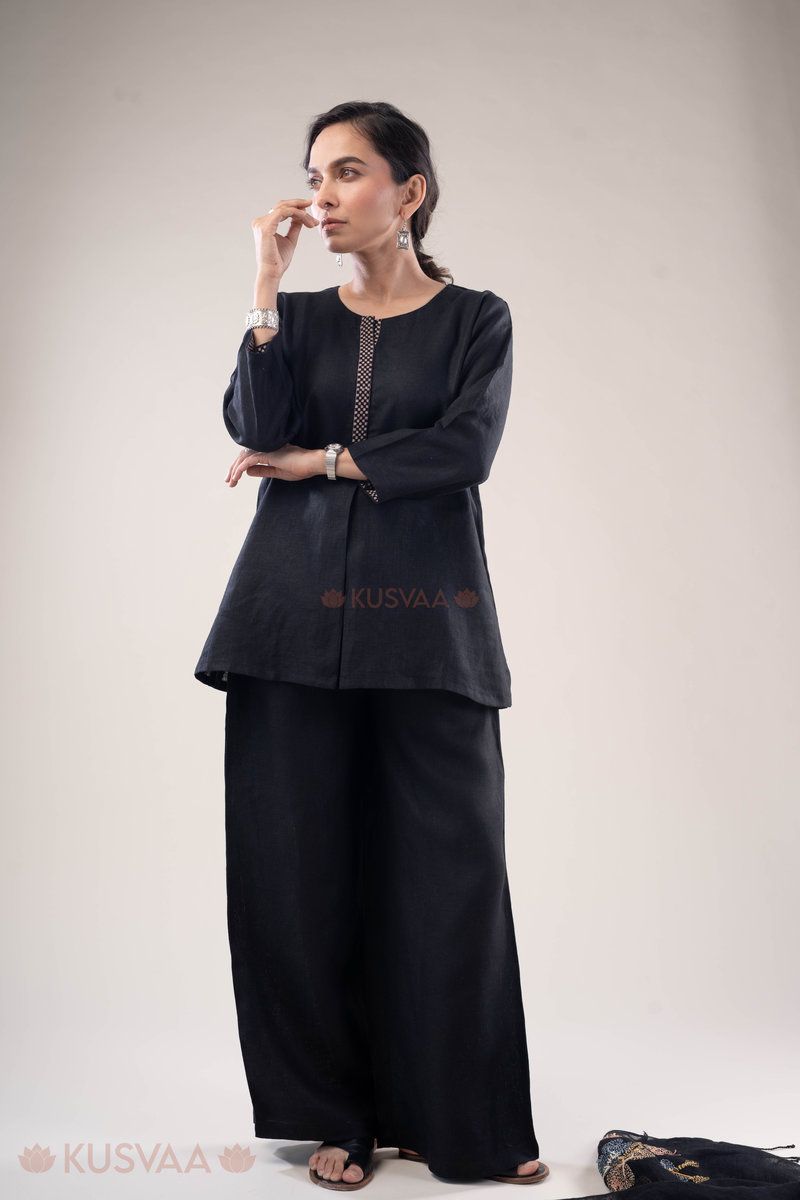 Image for Kusvaa Cood134 Anvidi Linen Kurta Pant Set Front