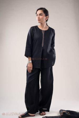 Image for Kusvaa Cood134 Anvidi Linen Kurta Pant Set Side