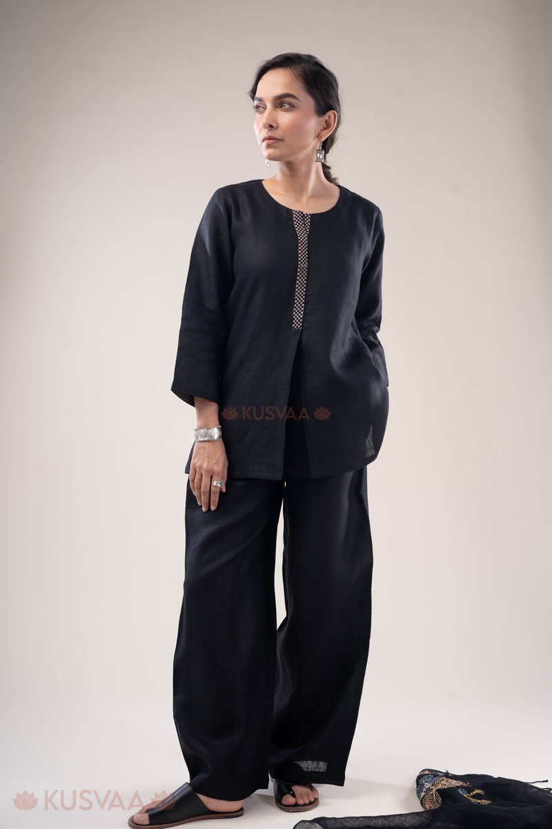 Image for Kusvaa Cood134 Anvidi Linen Kurta Pant Set Side