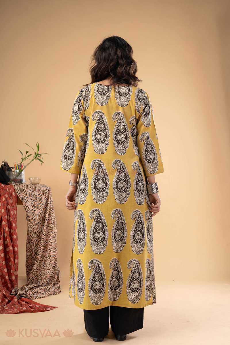 Image for Kusvaa Wkr277 Illa Cotton Handblock Print Kurta Back