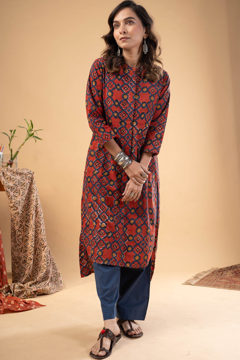 Image for Kusvaa Wkr280 Ridanshi Cotton Handblock Print Kurta Side
